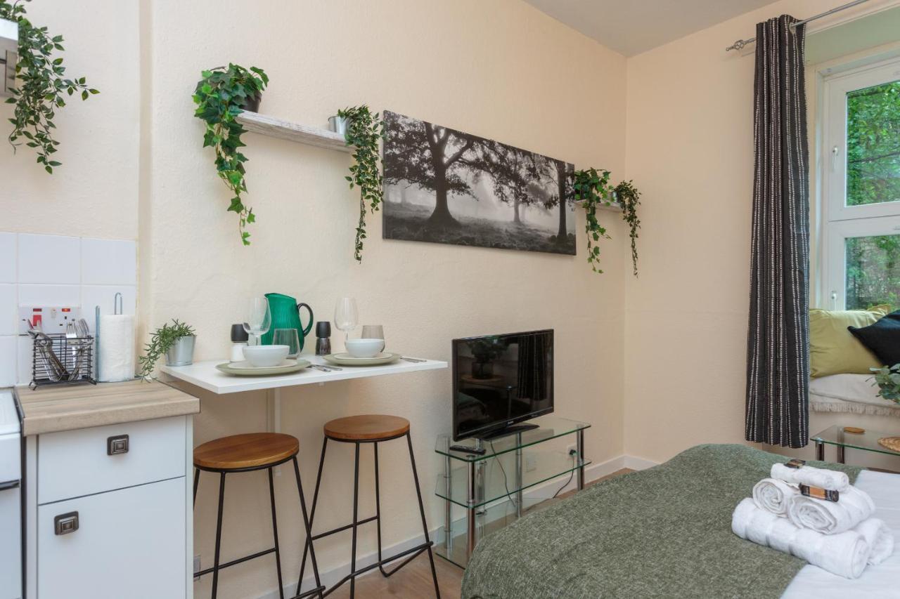 Cozy 1B Groundfloor - 8 Minute From City Centre Edinburgh Exterior photo